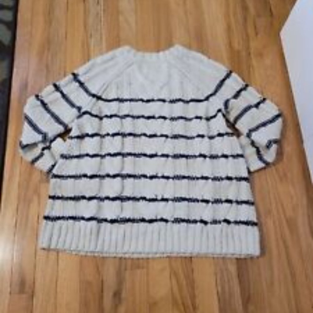 J. Jill White Chunky Knit Oversized Sweater w/ Navy Stripes ~ Size S ~ NEW! - Picture 3 of 6